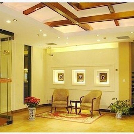 Baolong Homelike Hotel Luojing Branch Shanghai Esterno foto